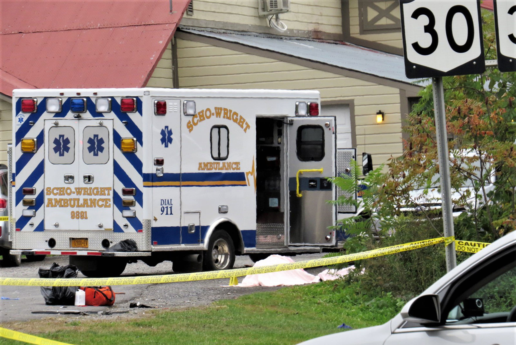 APTOPIX Limousine Crash